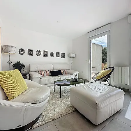 L'incroyable Oceane By Interhome